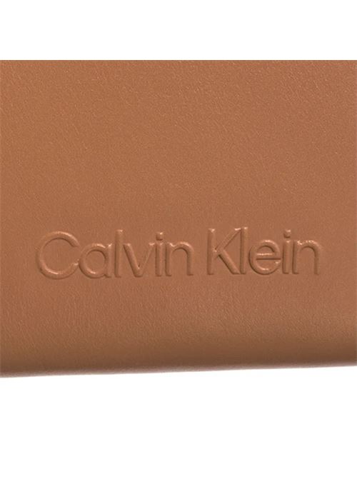 EMBOSSED LOGO ZIP MD WALLET CALVIN KLEIN | K60K612437/GDB